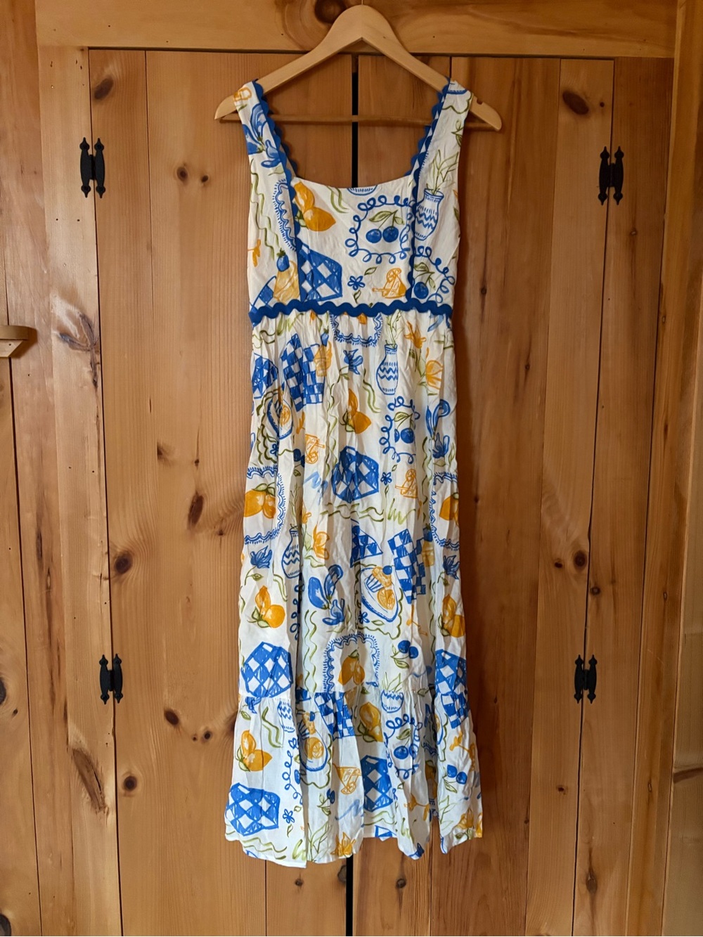 Sleeveless Blue and Yellow Print Maxi Dress